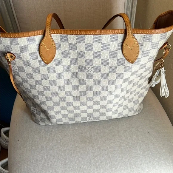 Louis Vuitton Bags Louis Vuitton Neverfull Euc Poshmark